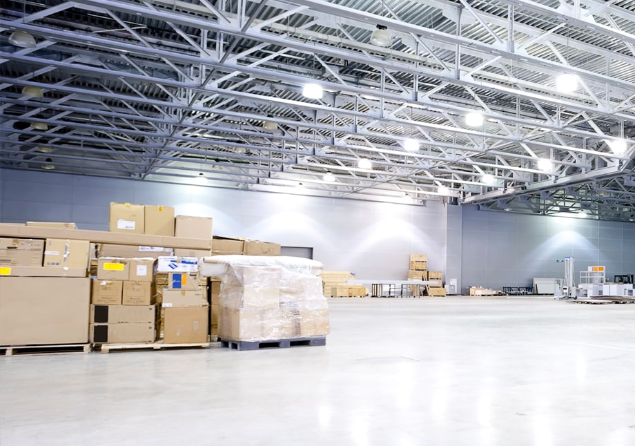 logistikhalle-innenansicht Logistikhalle Innenansicht